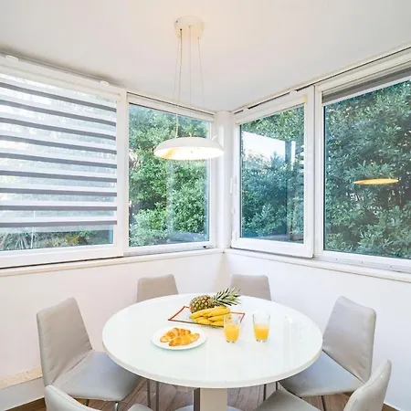 Spacious Two Bedroom Apartment Dubrovnik Exterior foto